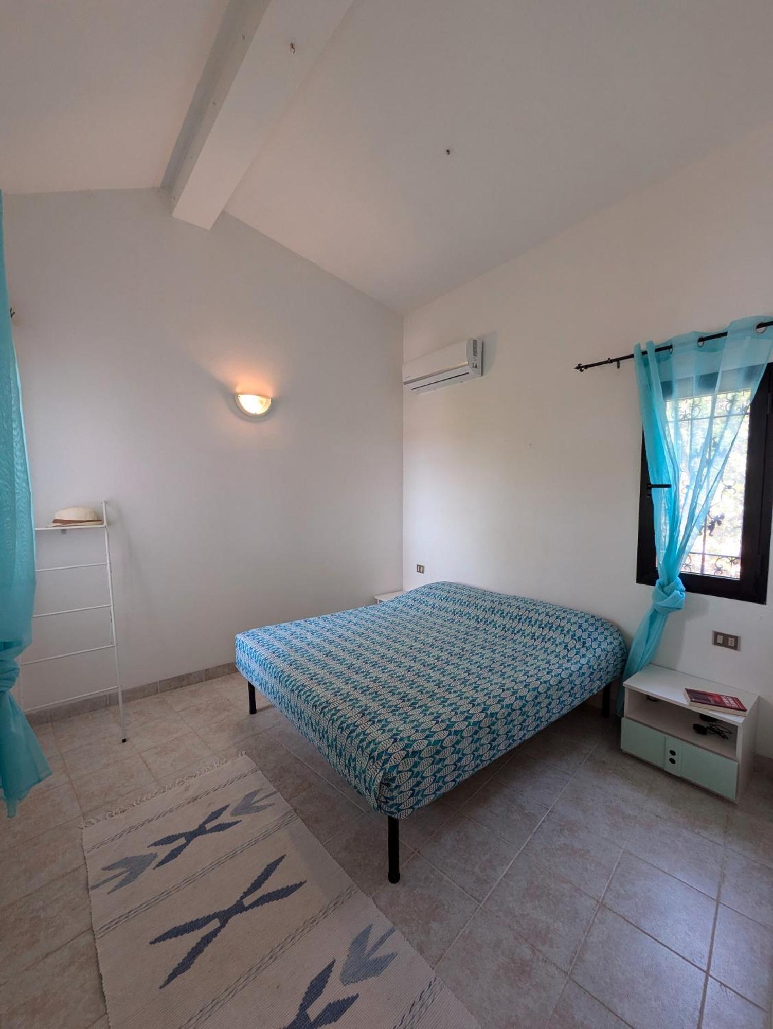 Villa Vista Mare Cala Ginepro Punta Molara Buitenkant foto