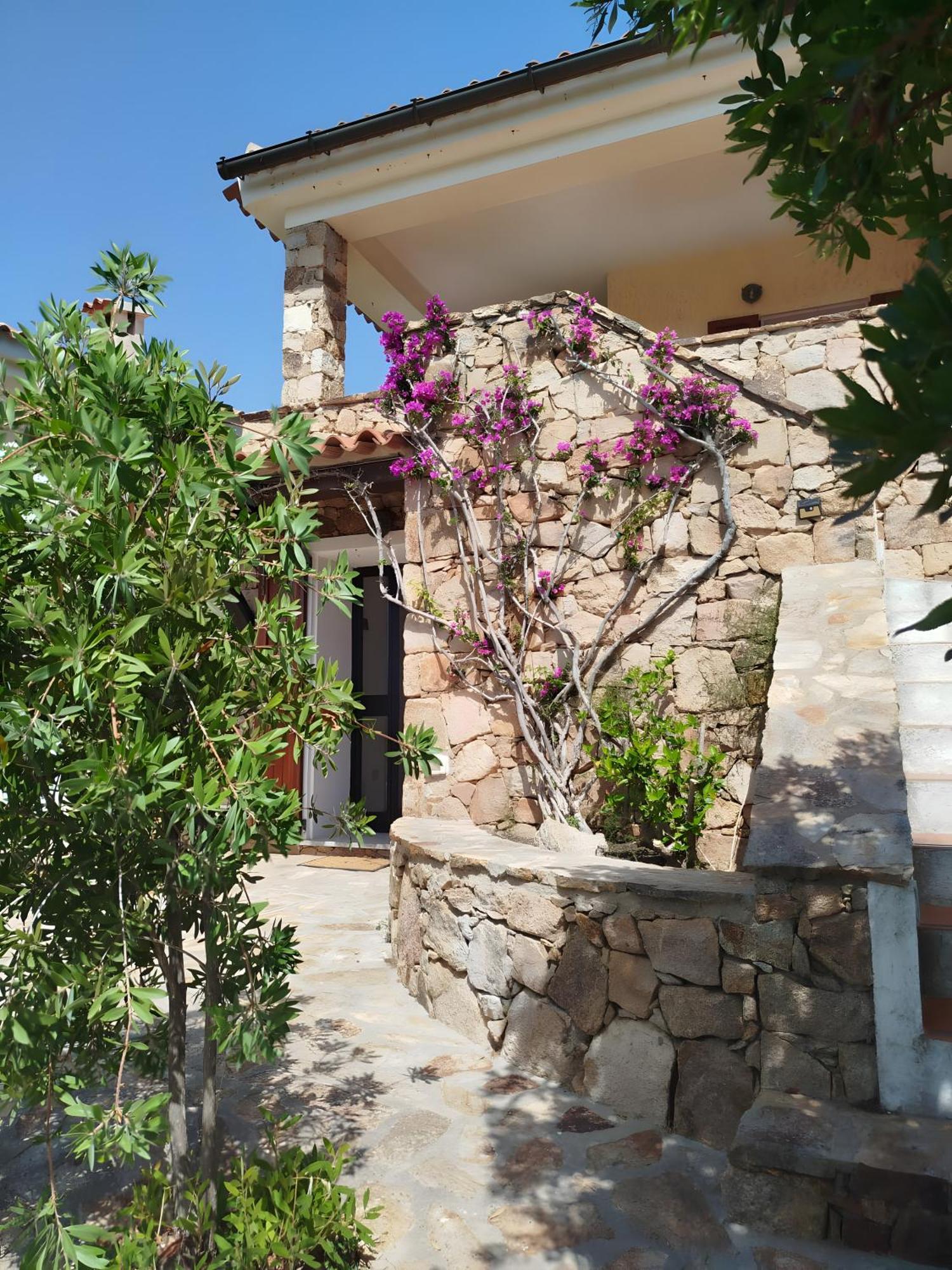 Villa Vista Mare Cala Ginepro Punta Molara Buitenkant foto